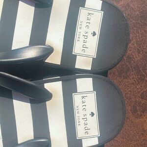 Kate Spade New York Black Jelly Thong Sandals W/ Bows & Striped Base, Size 9 US